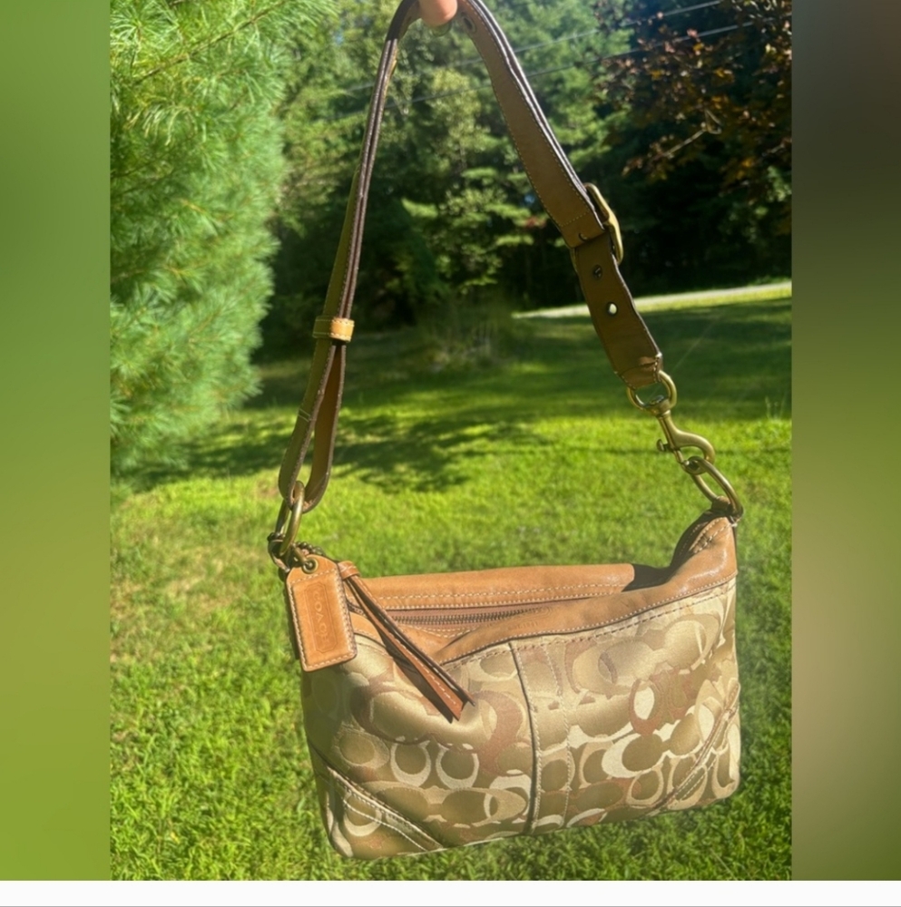 Coach Y2K Signature Tan and Brown Shoulder Bag EUC - Picture 13 of 15